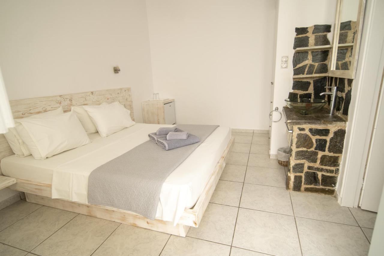 Hotel Porto Naoussa Esterno foto