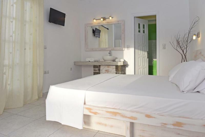 Hotel Porto Naoussa Esterno foto